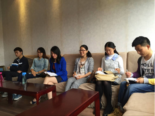 巴卡漫画
2015级博士党支部召开“两学一做”专题学习讨论会新闻稿816.png