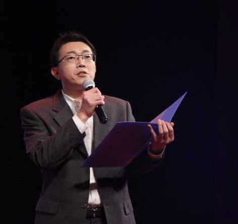 “巴卡漫画
2020年优秀党务工作者”——姜华