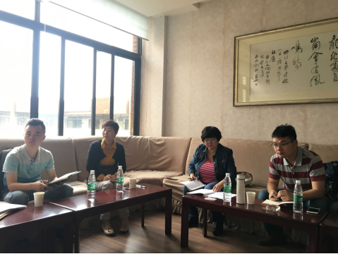 新津县档案馆来巴卡漫画
洽谈档案编目业务724.png