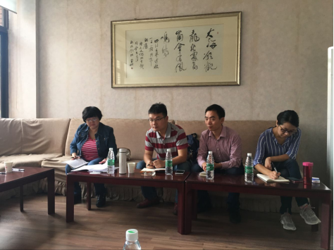 新津县档案馆来巴卡漫画
洽谈档案编目业务861.png