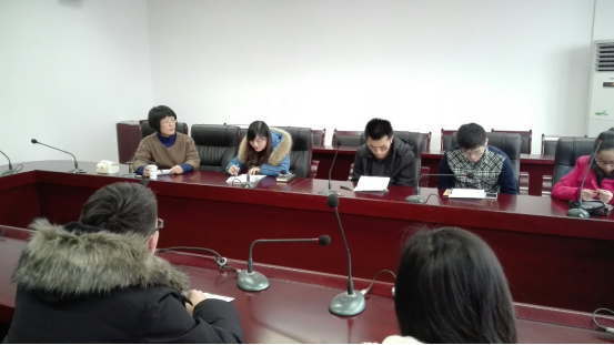 巴卡漫画
本科12级党支部生活会新闻稿452.png